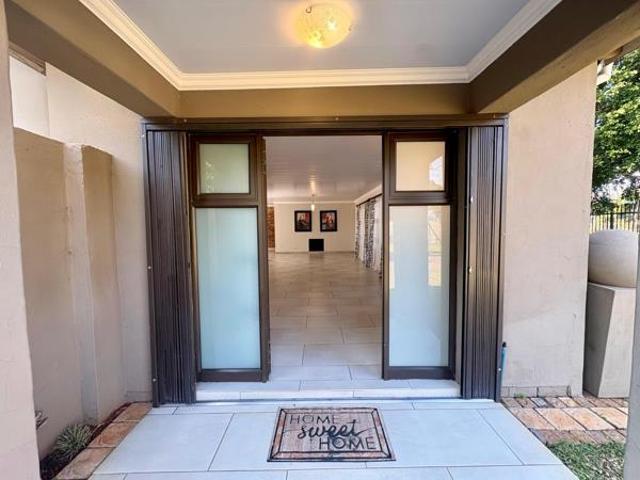 House for rent in Waterkloof, Gauteng