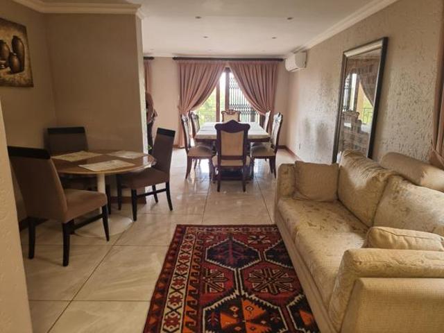 House for rent in Waterkloof, Gauteng
