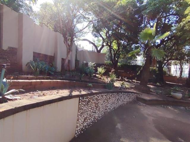 House for rent in Waterkloof, Gauteng