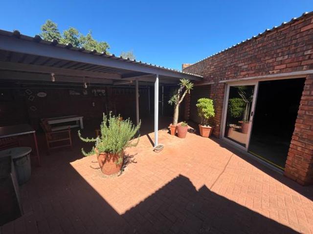 House for sale in Frances Baard, Northern Cape