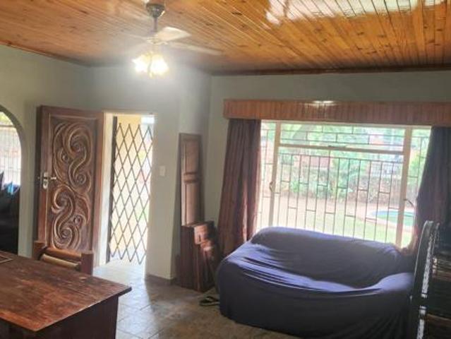 House for sale in Hartbeespoort Dam Nature Reserve, North West