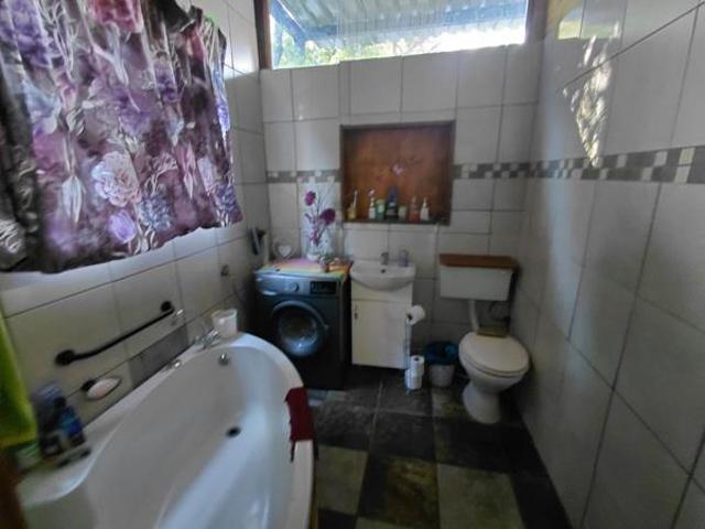 House for sale in Hartbeespoort Dam Nature Reserve, North West