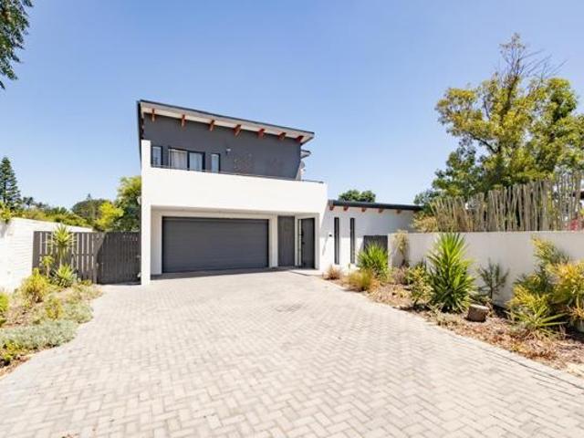 House for sale in Cape Town, Western Cape