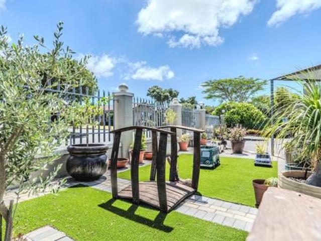 House for sale in Cape Town, Western Cape