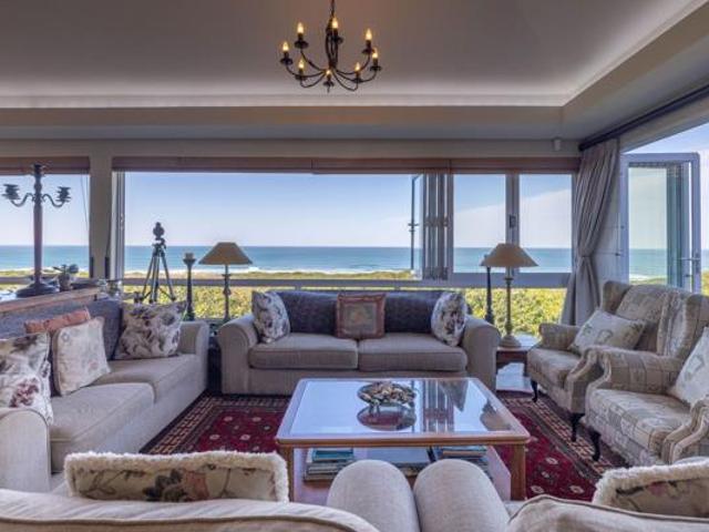 House for sale in Bushmans River Mouth, Eastern Cape