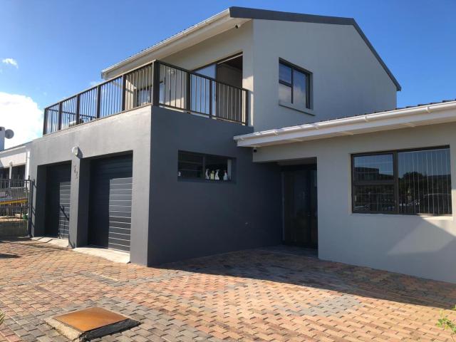 House for sale in Baardskeerdersbos, Western Cape