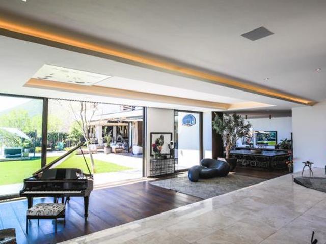 House for sale in Cape Town, Western Cape