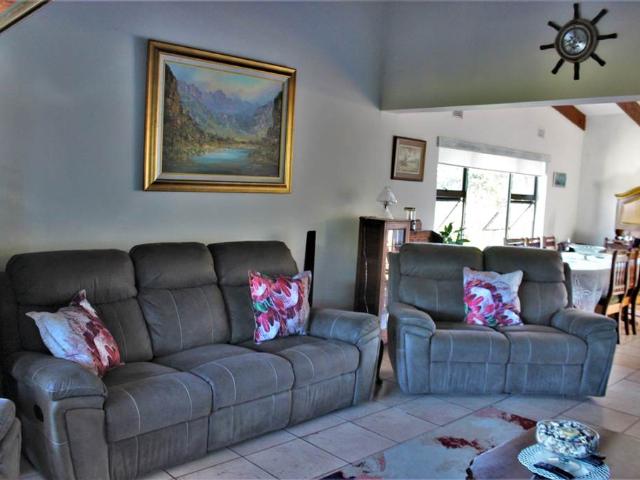House for sale in Ugu District Municipality, Kwazulu-natal