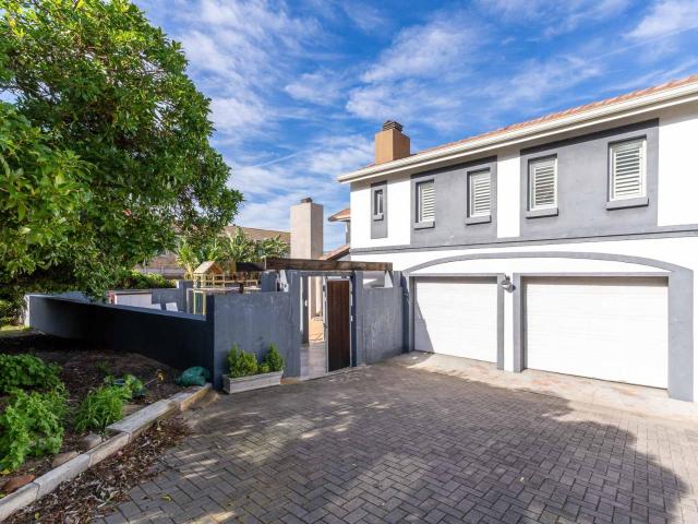 House for sale in Glentana, Western Cape