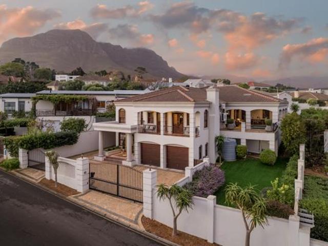 House for sale in Cape Town, Western Cape