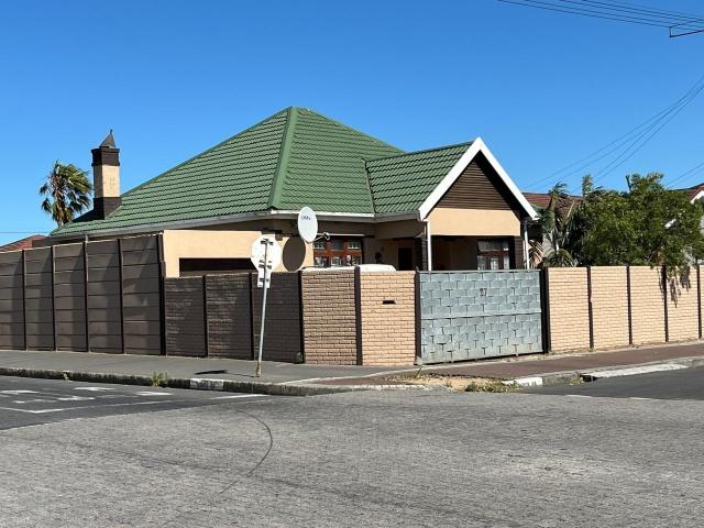 House for sale in Parow, Western Cape