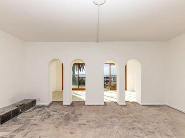 House for sale in Cape Town, Western Cape