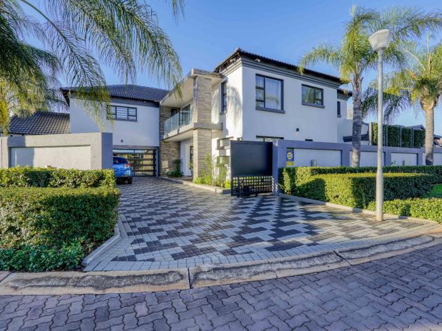 House for sale in Waterkloof, Gauteng