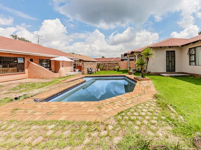 House for sale in Nooitgedacht, Gauteng