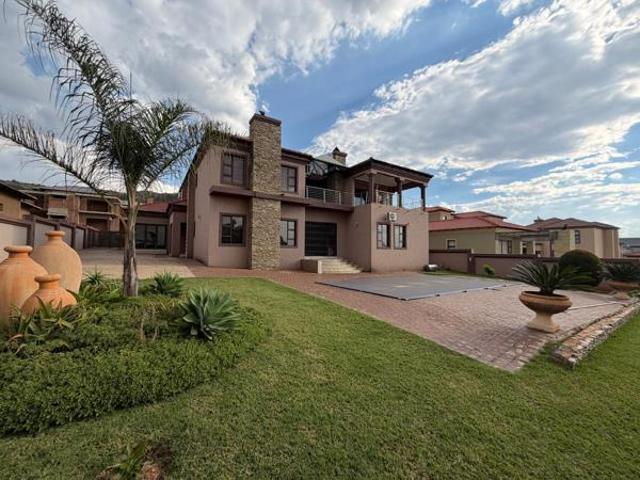 House for rent in Waterkloof, Gauteng