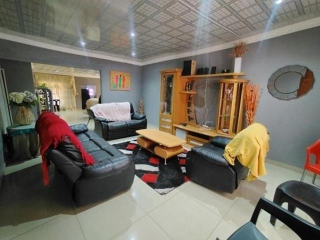 House for sale in Frances Baard, Northern Cape