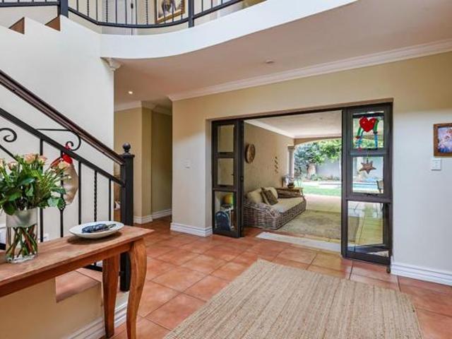 House for rent in Waterkloof, Gauteng