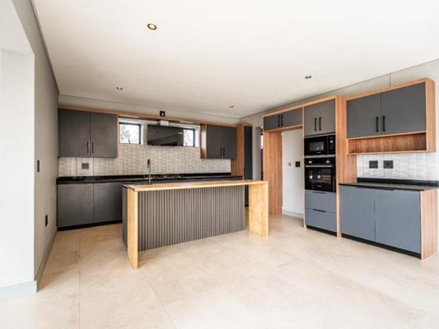 House for rent in Vosloorus, Gauteng