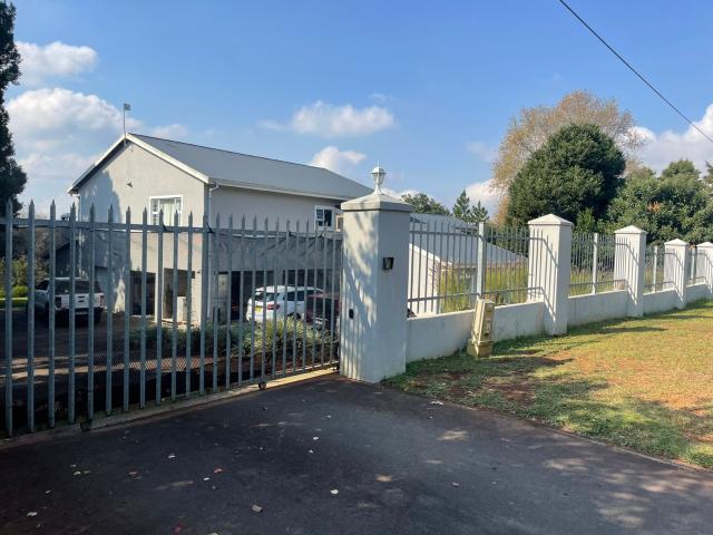 House for sale in Hilton