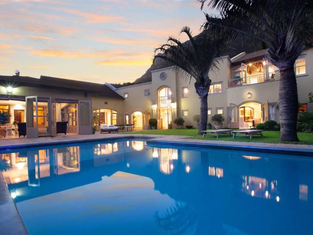 House for sale in Cape Town, Atlantic Seaboard