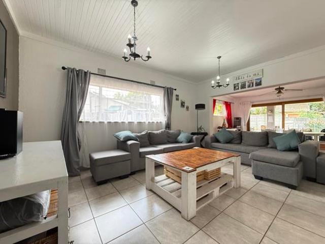 House for sale in Newcastle Local Municipality, Amajuba District Municipality