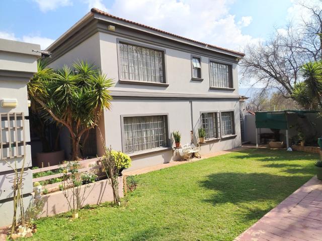 House for sale in Hartbeespoort Dam Nature Reserve