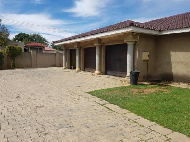House for sale in Dr Kenneth Kaunda, North West