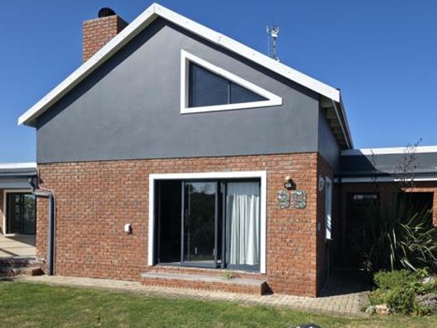 House for sale in Cape St Francis, Eastern Cape