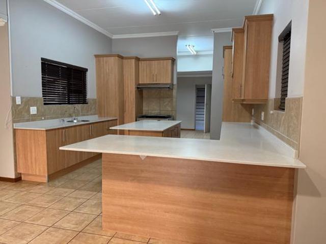 House for sale in Kgalagadi, Northern Cape