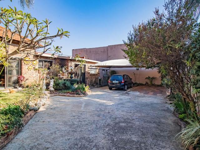 House for sale in Vosloorus, Gauteng
