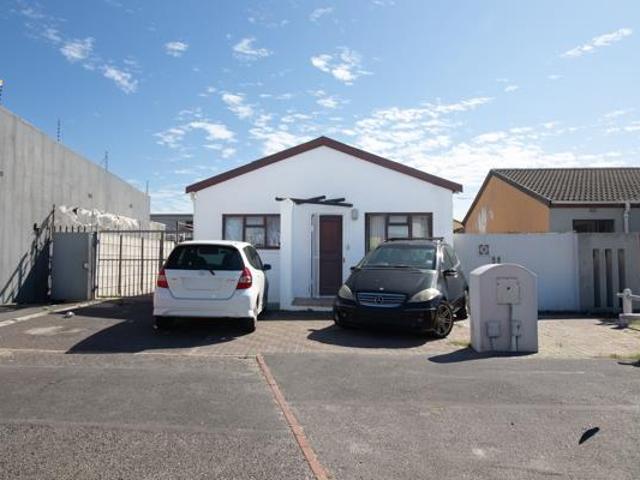 House for sale in Cape Town, Western Cape