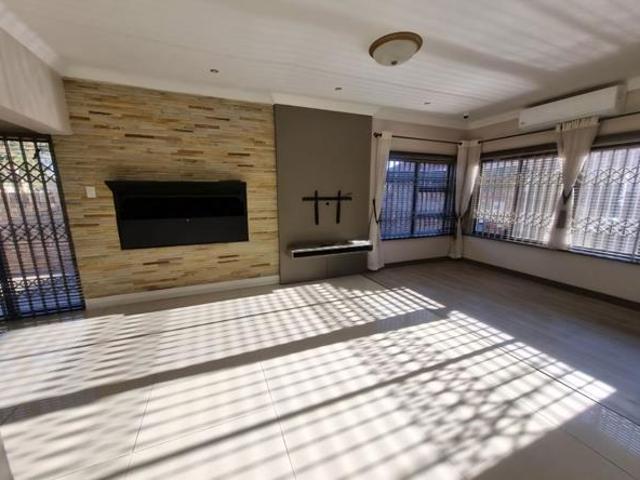 House for sale in Frances Baard, Northern Cape