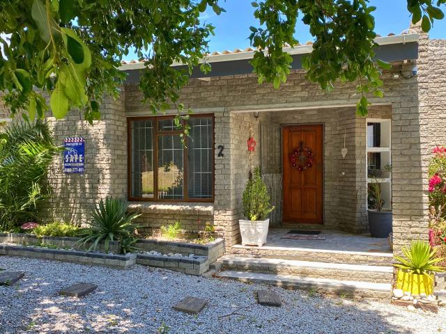 House for sale in Baardskeerdersbos, Western Cape