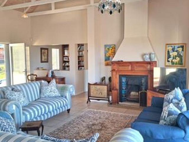 House for sale in Bushmans River Mouth, Eastern Cape