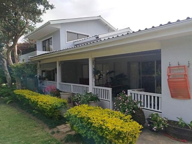 House for sale in Bushmans River Mouth, Eastern Cape