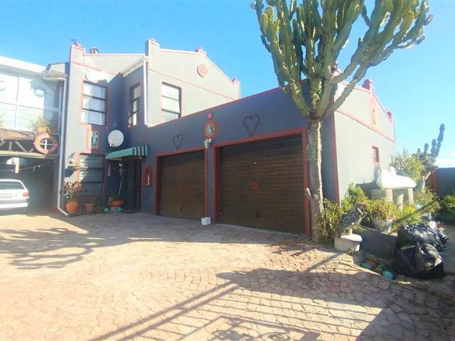 House for sale in Groot Brak Rivier, Western Cape