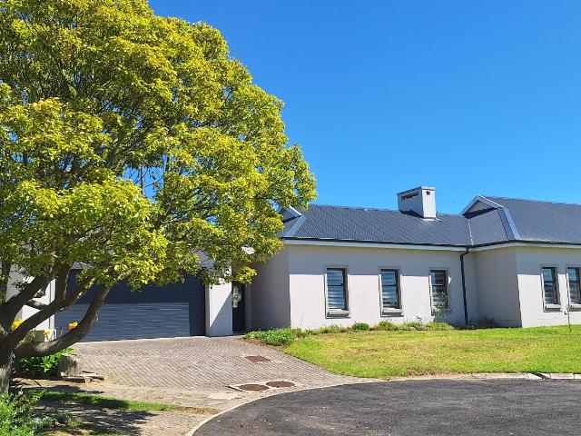 House for sale in Groot Brak Rivier, Western Cape