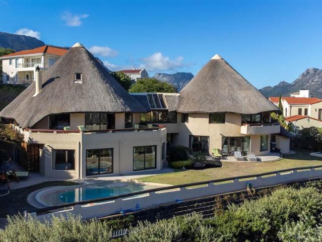 House for sale in Cape Town, Western Cape