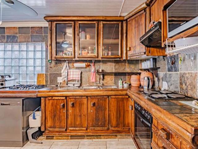 House for sale in Waterkloof, Gauteng