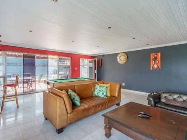 House for sale in La Mercy, eThekwini Metropolitan Municipality
