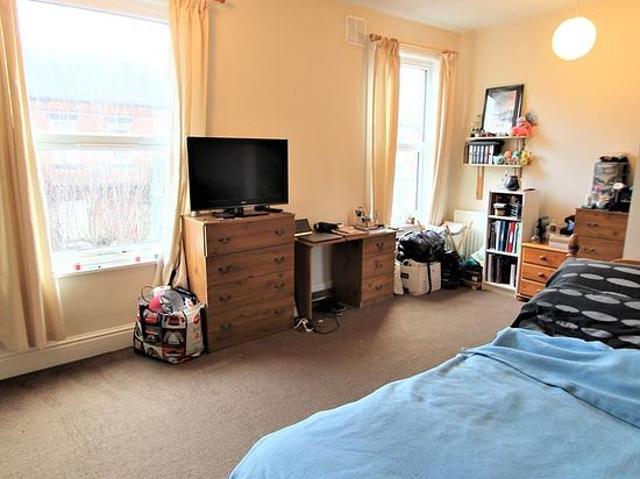 House for rent in Beckett Park, Headingley