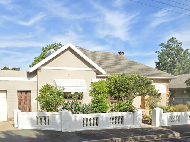 House for sale in Onverwacht, Western Cape