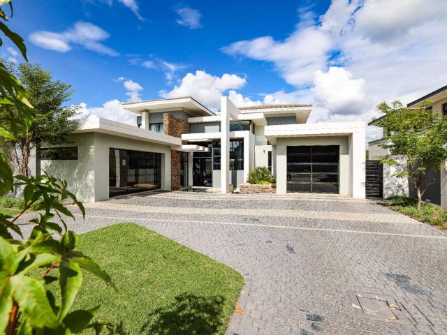 House for sale in Waterkloof, Gauteng