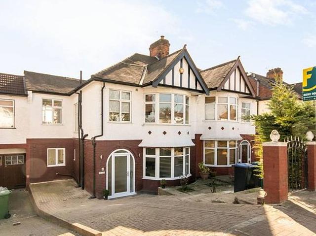 House for rent in Dollis Hill, Greater London