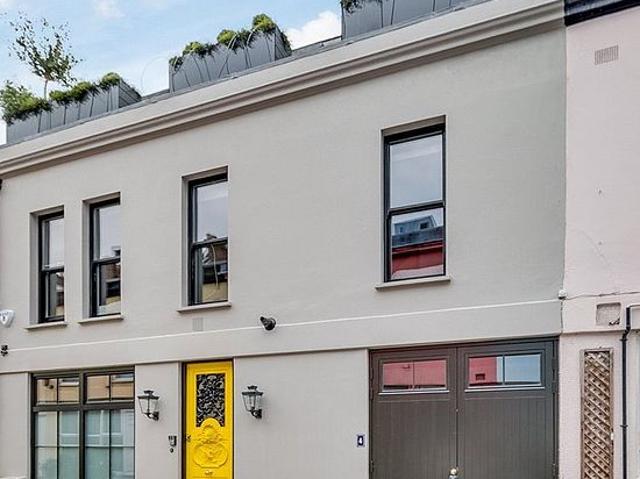 House for rent in Earl's Court, Greater London