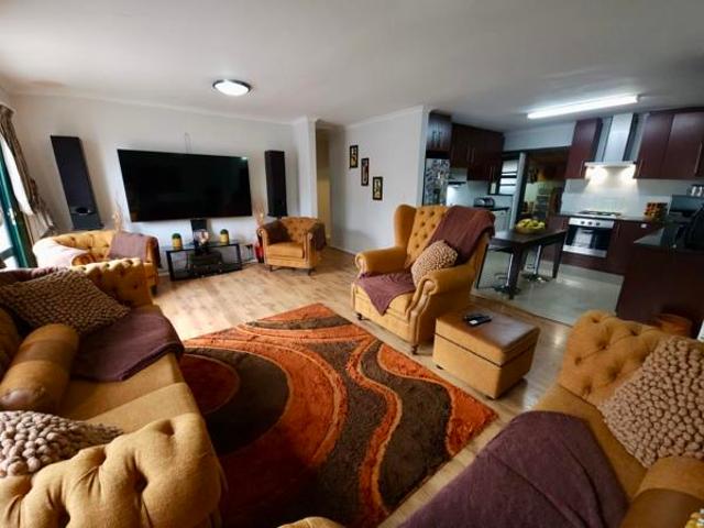House for sale in Cape Town, Western Cape