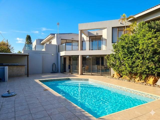 House for sale in Groot Brak Rivier, Western Cape