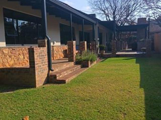 House for rent in Waterkloof, Gauteng