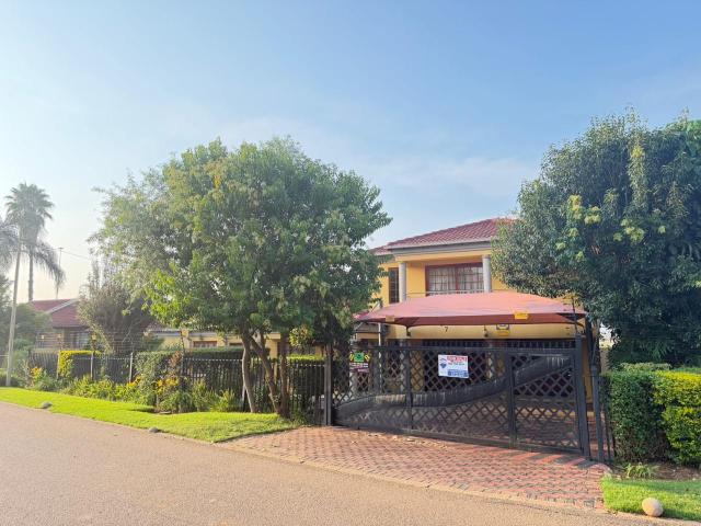 House for sale in Waterkloof, Gauteng