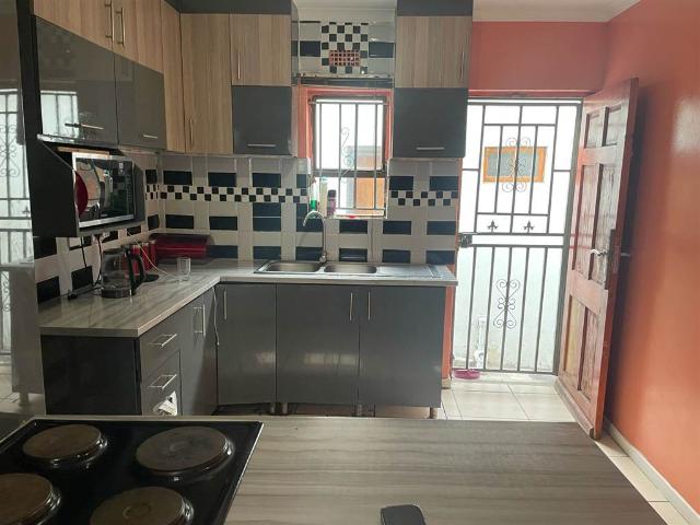 House for sale in Cape Town, Western Cape